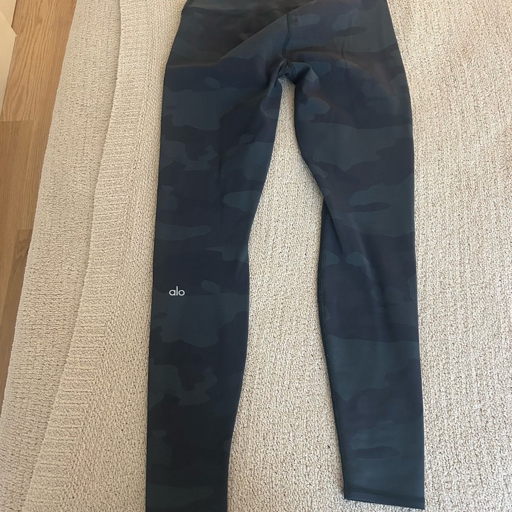ALO Yoga Camouflage Leggings